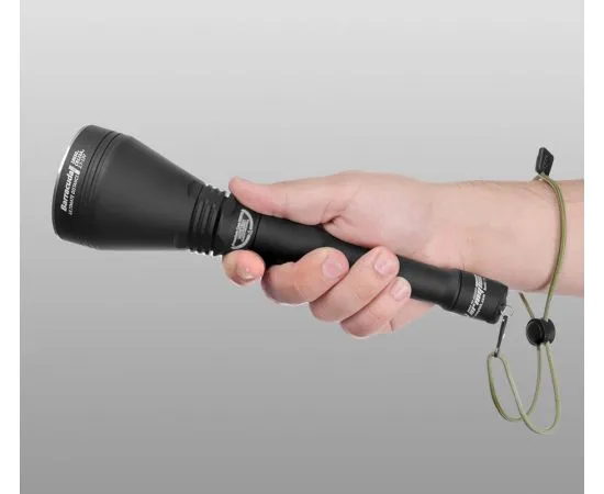 Armytek Barracuda Pro Armytek Barracuda Pro XHP35 HI Warm Light Long Throw Search Light 1400 Lumens