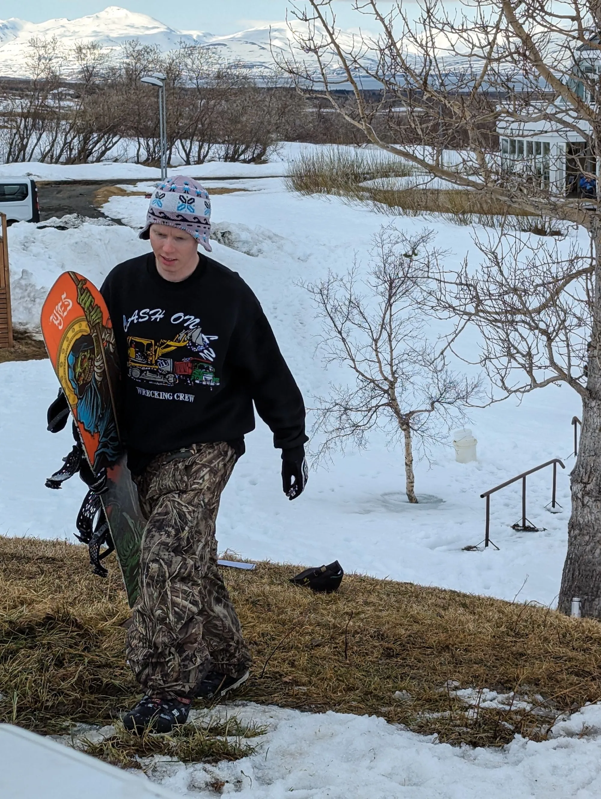 Yes All-In Snowboard 2025