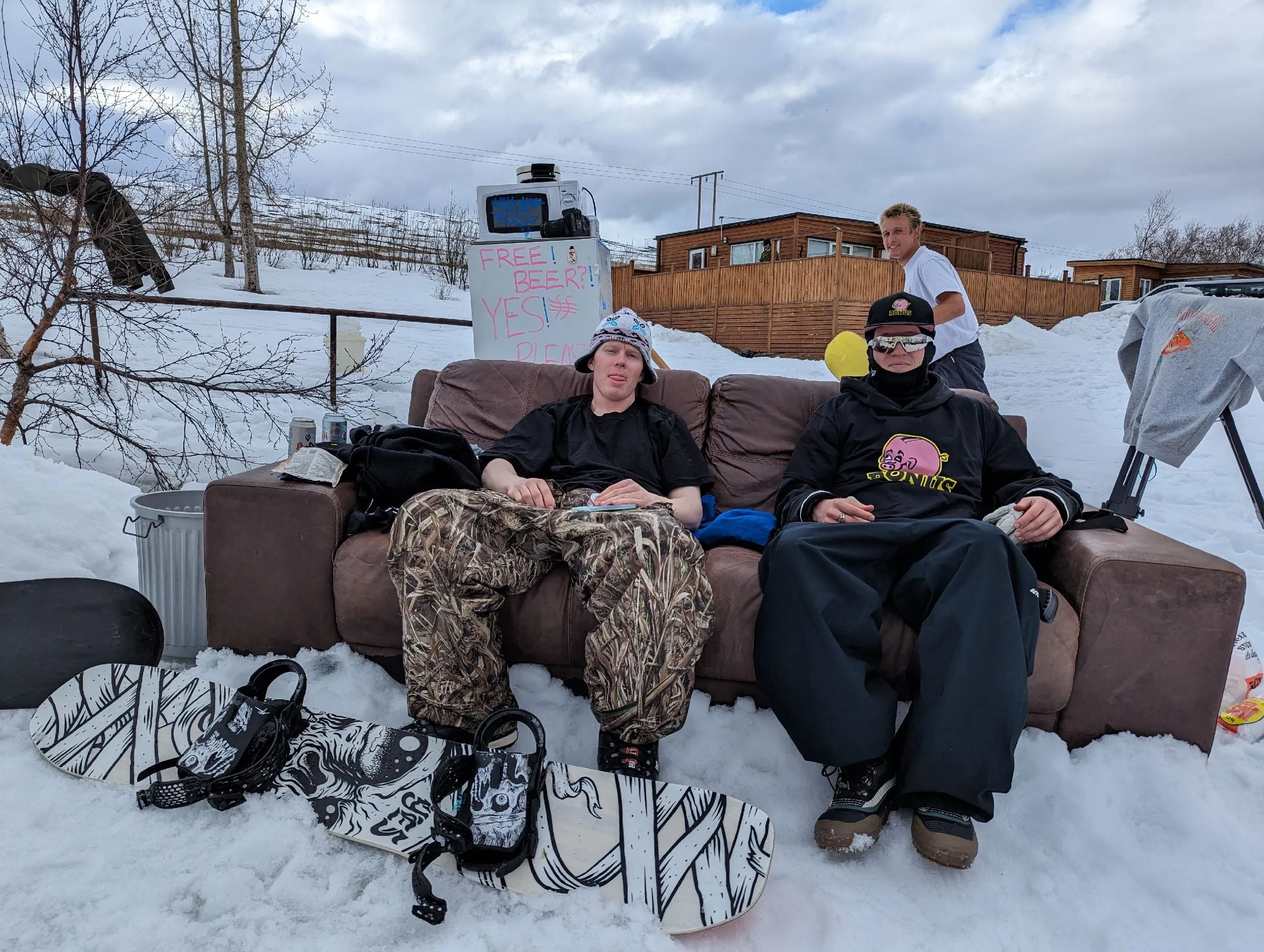 Yes All-In Snowboard 2025