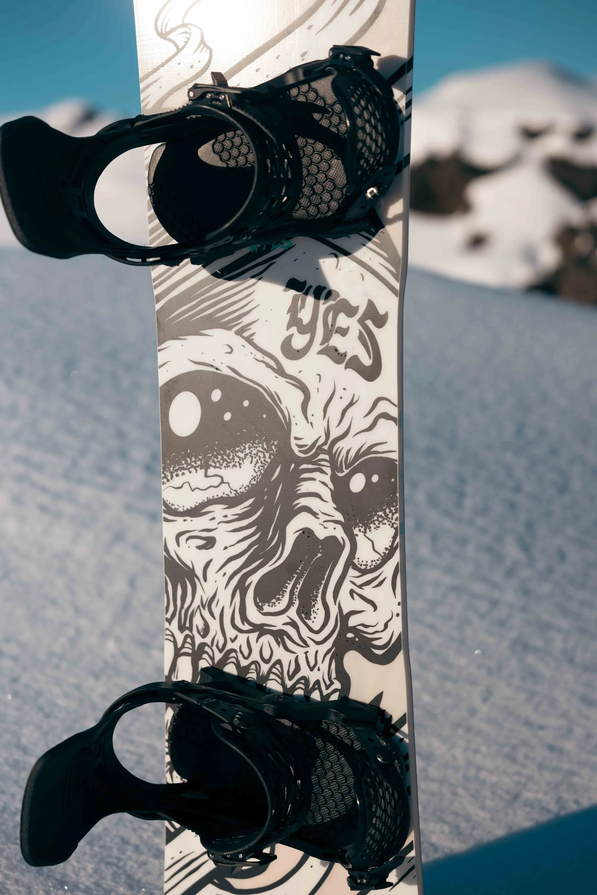 Yes All-In Snowboard 2025